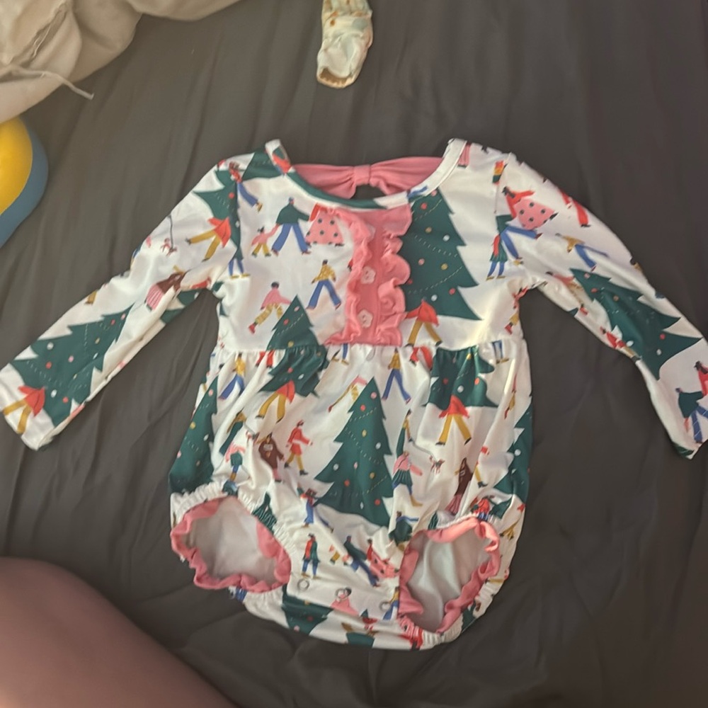 Marie Nicole christm romper